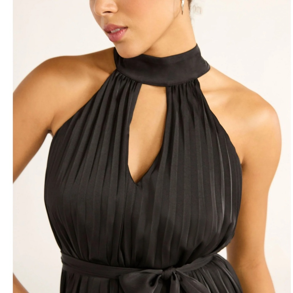 8) Sofia Vergara  Women's Pleated Halter Midi Dress, Mid Calf Length, NWT small - Picture 2 of 9
